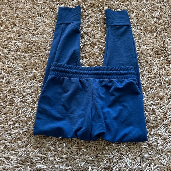 Free People FP Movement Sunny Skinny Sweatpants Size Small Navy - Picture 8 of 9